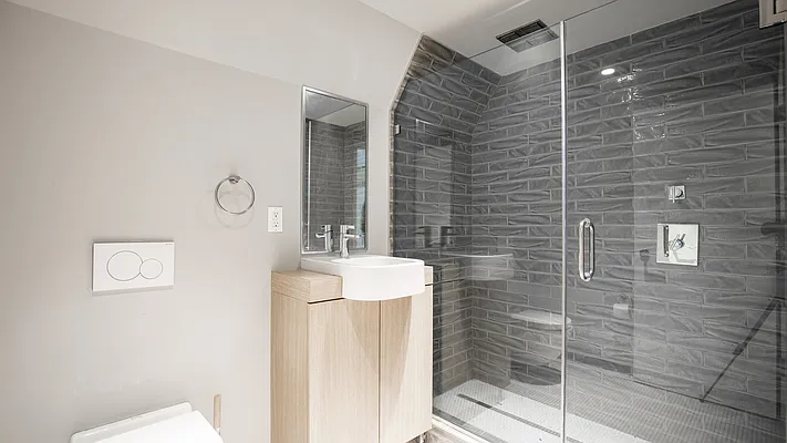 Rented by Nooklyn NYC LLC | media 28