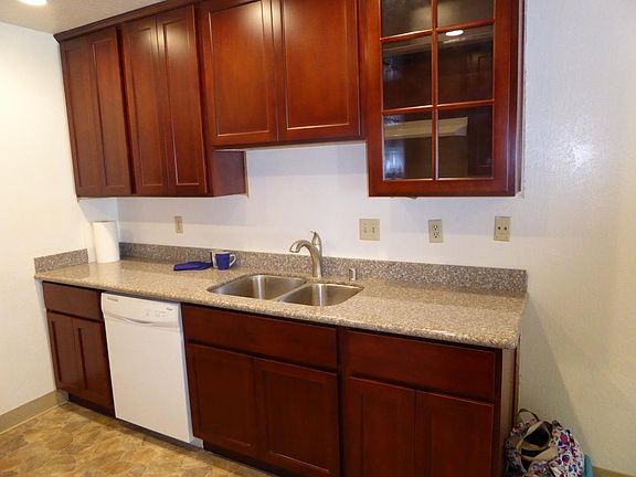 2nd image of 38623 Hastings St APT 2