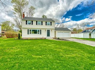 290 Idlewood Rd, Rochester, NY 14618