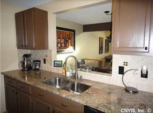 6129 Bethlehem Ln, Cicero, NY 13039