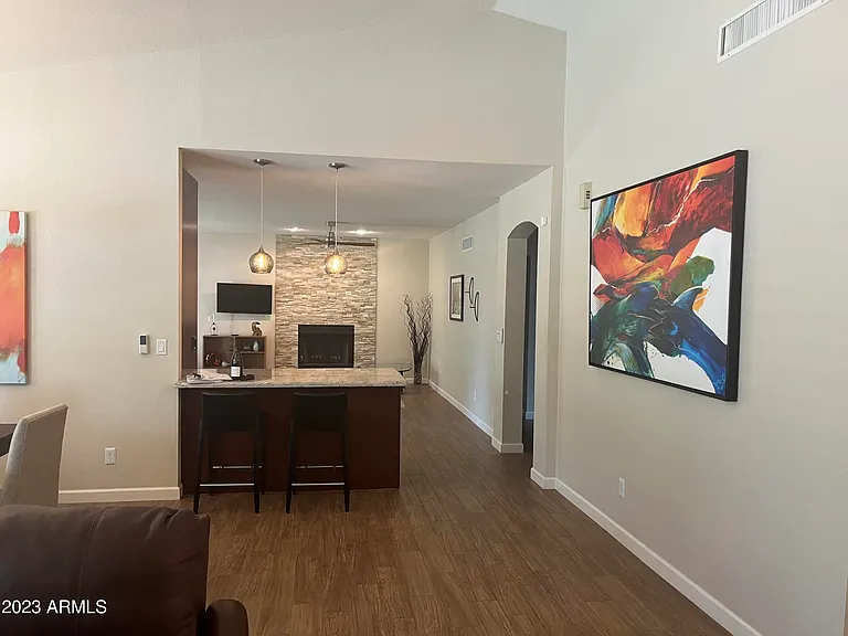 5508 E Kelton Ln — Photo 7