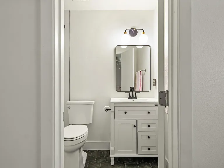 7703 Cloudberry Cir — Photo 17