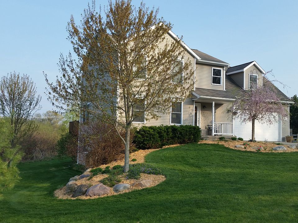 1st image of 8310 Havemeier Way NE