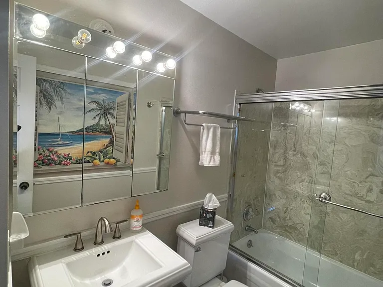 1175 Jimmy Buffett Memorial Hwy #200 — Photo 37