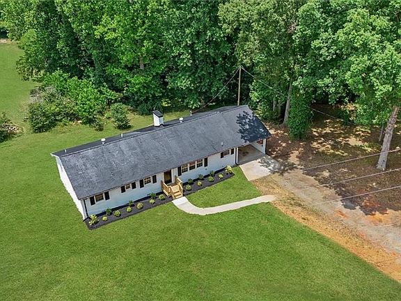 2nd image of 426 Fitch Dr