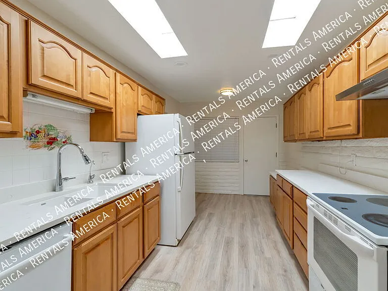88 E Cholla Shadows Dr — Photo 10