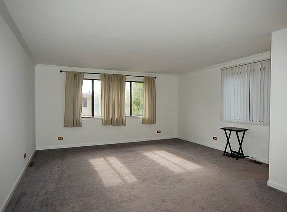 2nd image of 1428 Ellisville Ln #133