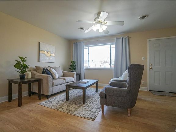 5th image of 4715 Isherwood Dr