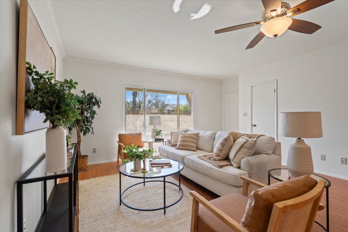 next background image