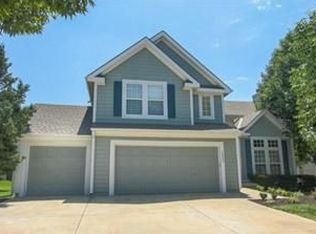 15633 S Bradley Dr, Olathe, KS 66062