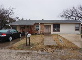 203 Prairie St, Nocona, TX 76255