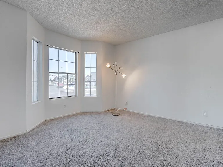 5519 Myron Cir — Photo 17