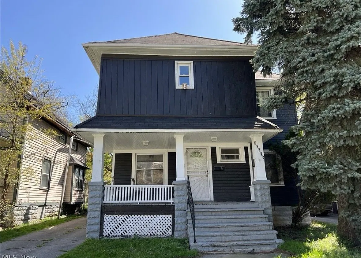 2 bed, 952 sqft, $1,000 — Photo 1