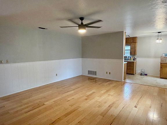 4th image of 4115 Kingsbury Dr