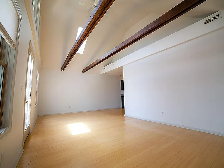2444 Tremont Ave #2 — Photo 10