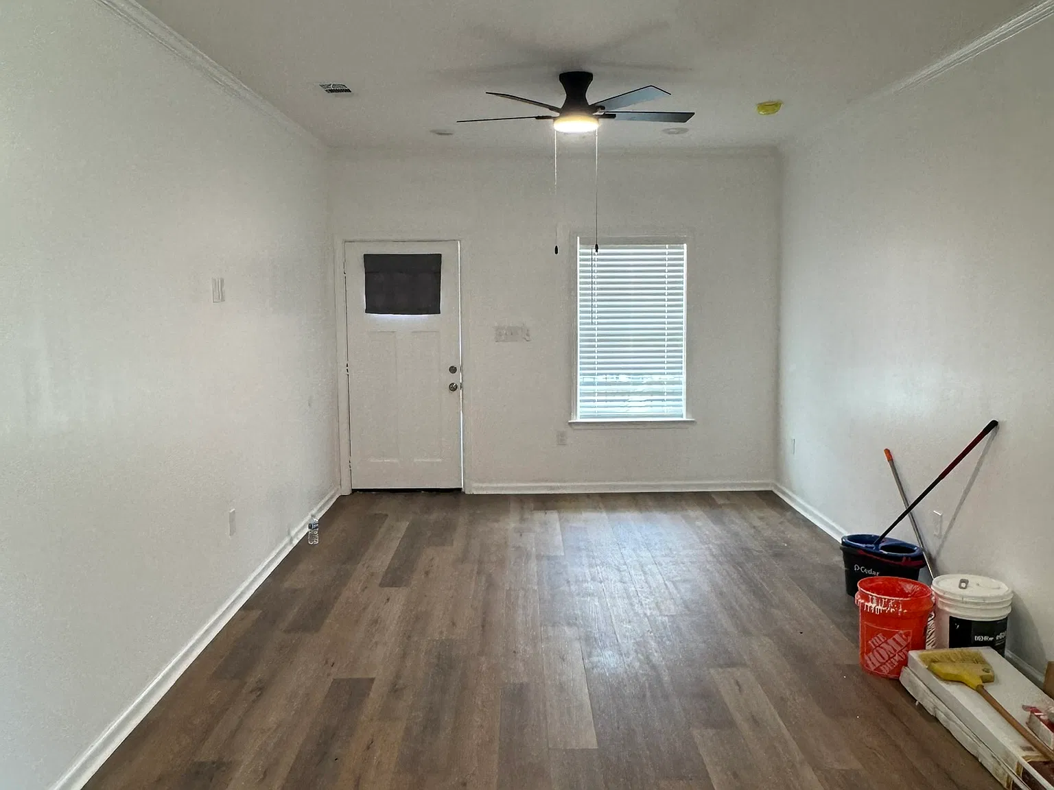 2723 S Miro St — Photo 3