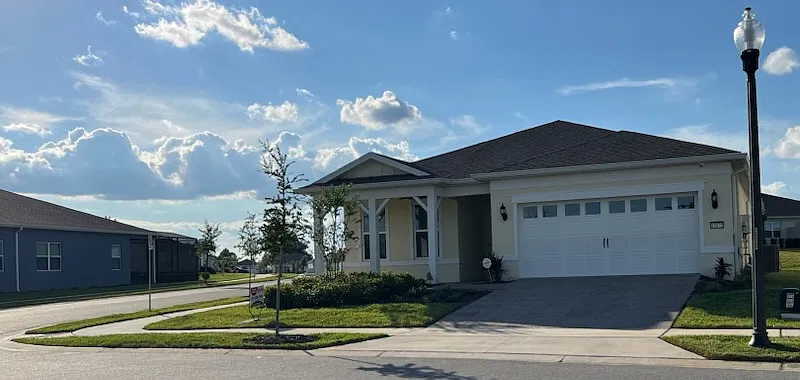 3 bed, 2054 sqft, $3,300 — Photo 1