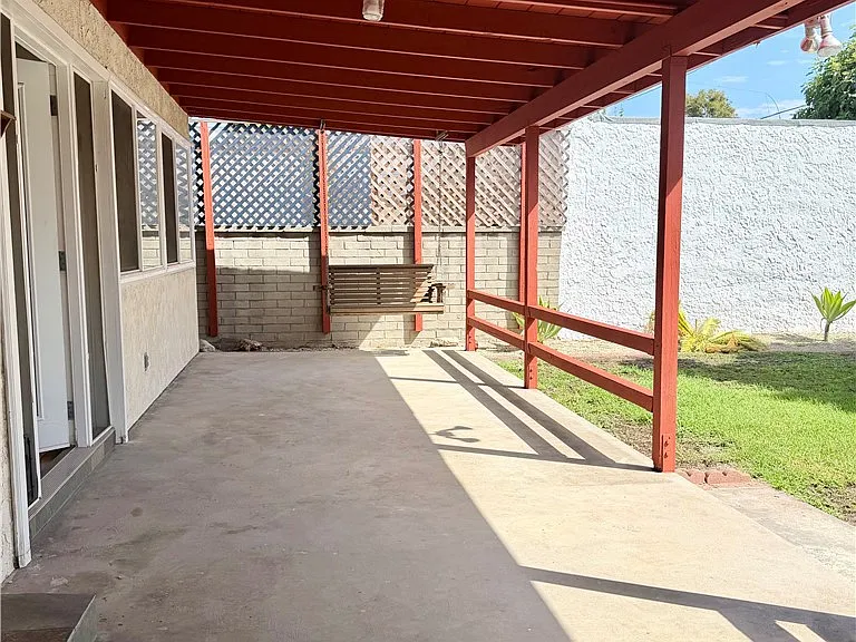 828 N Pass Ave — Photo 40