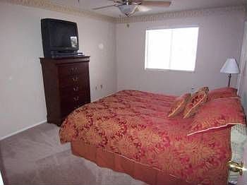 5th image of 426 E Julie Dr