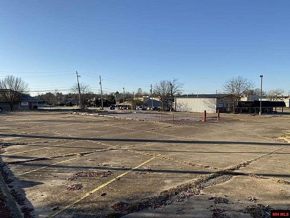 2nd image of 1012 Highway 62 E