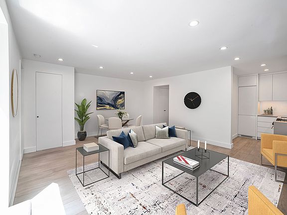 3rd image of 114 W 80th St