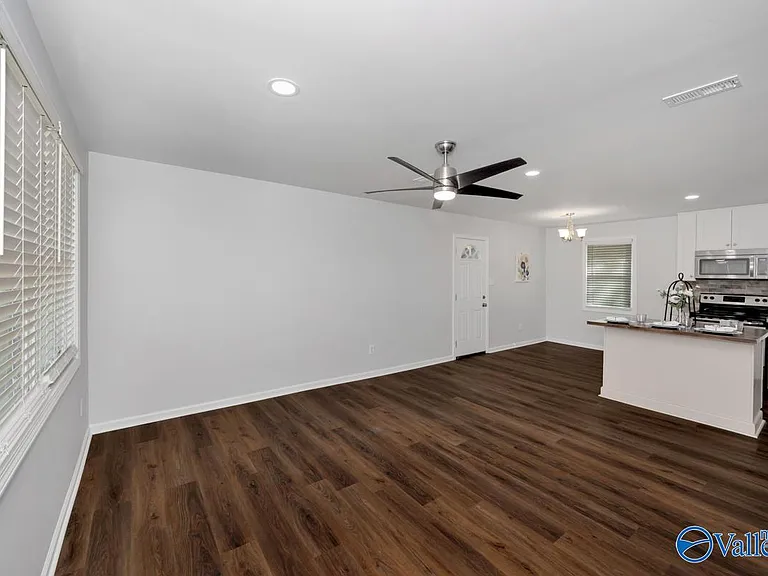 3908 W Oak Way SW — Photo 5