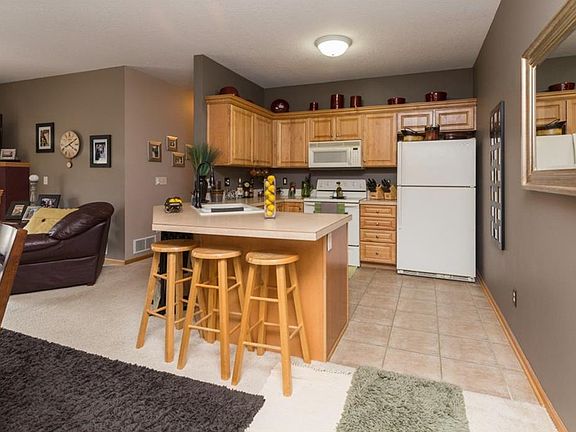 2nd image of 505 Maggie Ln