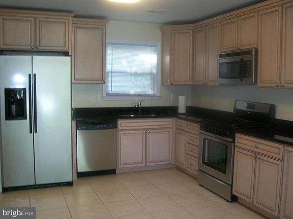 5th image of 7730 Leesburg Pike