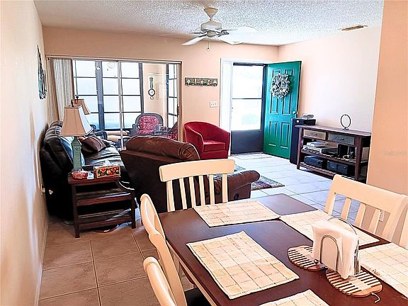 5th image of 8150 Braddock Cir APT 3