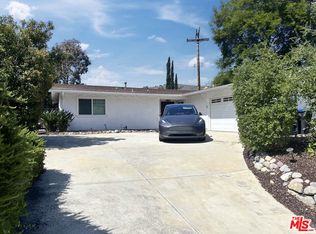 26232 Hatmor Dr, Calabasas, CA 91302