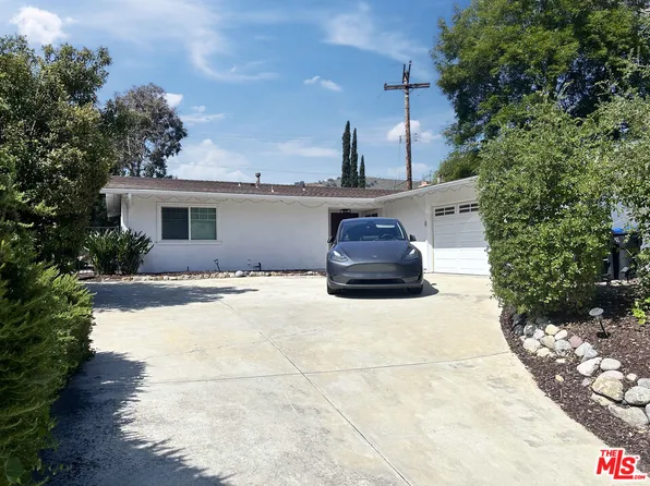 26232 Hatmor Dr, Calabasas, CA 91302