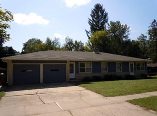 5517 Lynwood Dr, Madison, WI 53705