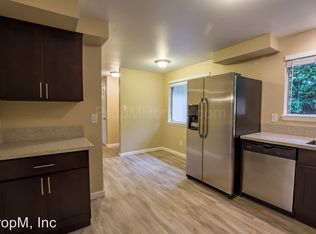 3139 SW Freeman St, Portland, OR 97219