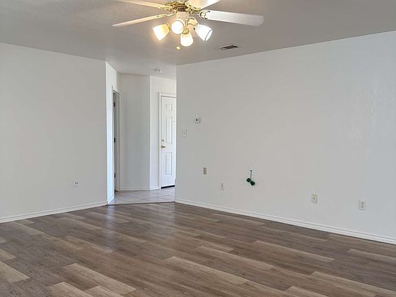 4th image of 4413 Rob Dr