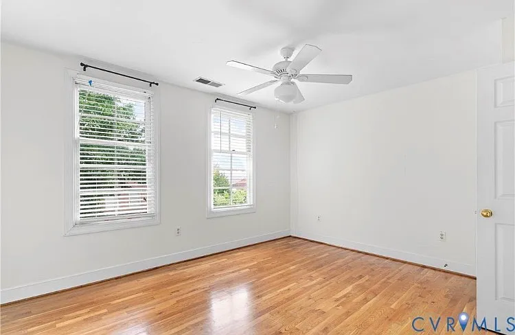 2 bed, 2.5 bath, 1564 sqft, $1,000 — Photo 4
