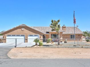 15566 Fir St, Hesperia, CA 92345