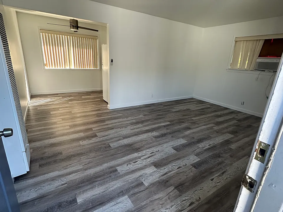 2424 Patricia Dr #3
