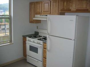 2050 Palmer St APT 3, Pittsburgh, PA 15218