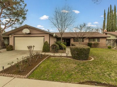 6305 N Poplar Ave, Fresno, CA, 93704