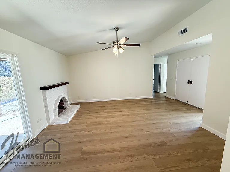 1826 Cortez Ave — Photo 5