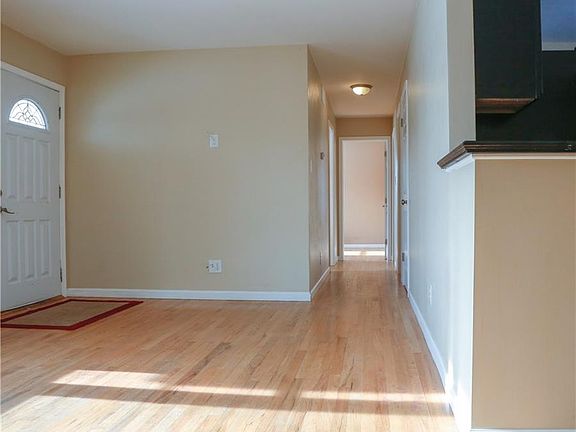 3rd image of 3610 W Wilcox St