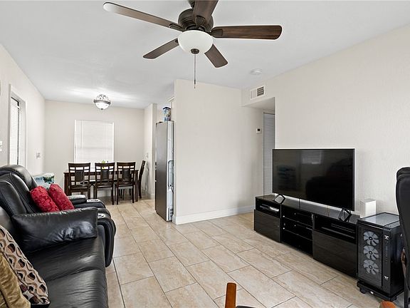 4th image of 2804 Avenue J