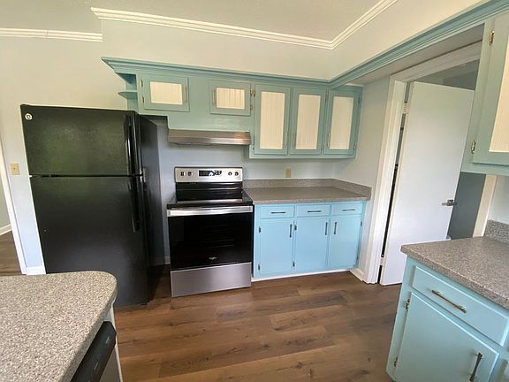 4th image of 502 Greenbriar Dr