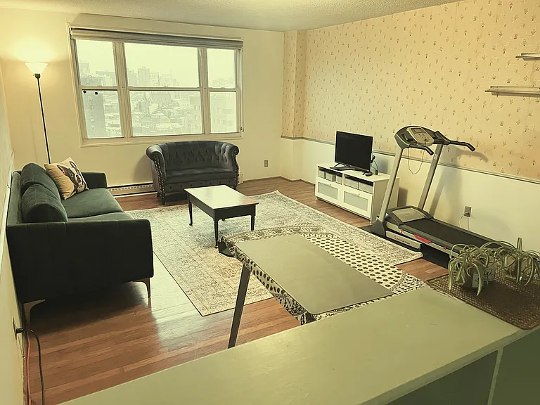 1101 Saint Paul St #1102 — Photo 2