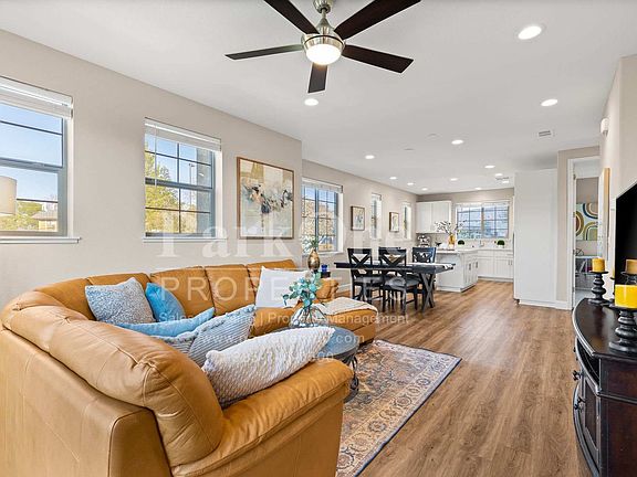 5th image of 101 Laurel Knoll Dr