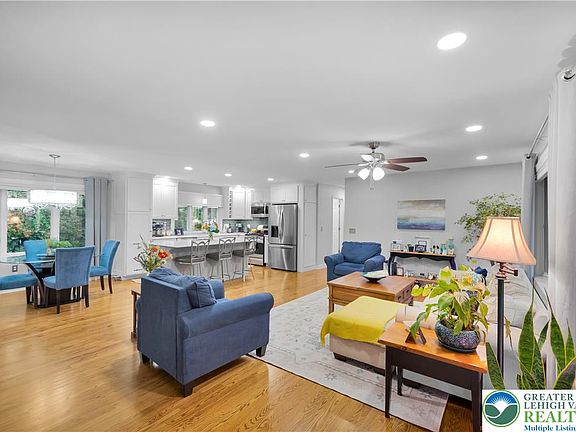 4th image of 2905 Swanson St