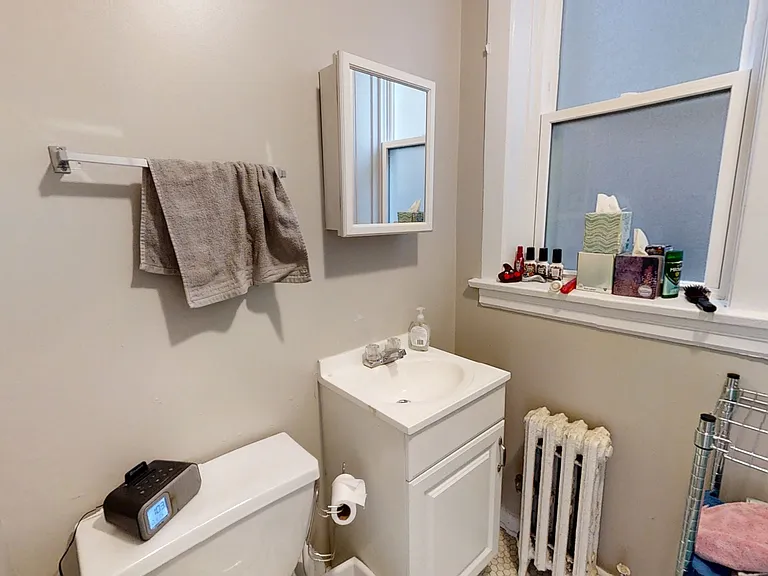 411 Beloit Ave #1A — Photo 13