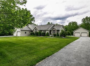 971 Smithridge Rd, Bridgeport, NY 13030