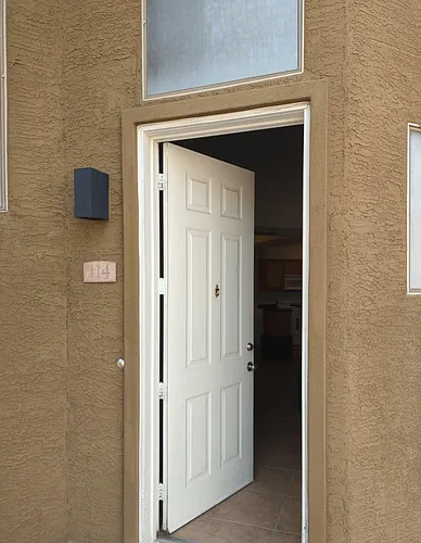 1445 E Broadway Rd #114 Photo 1