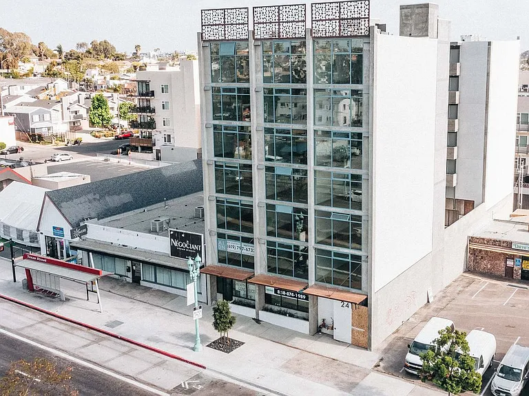 2411 El Cajon Blvd — Photo 25